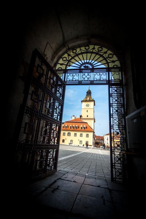 Residence Piata Sfatului Brașov Exterior foto